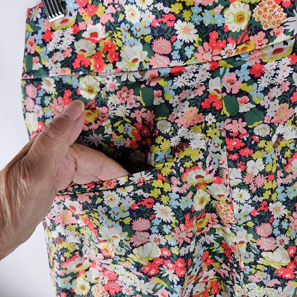 J. Crew Liberty Thorpe Floral High Rise Tie Waist Shorts Size 8 - Picture 9 of 16